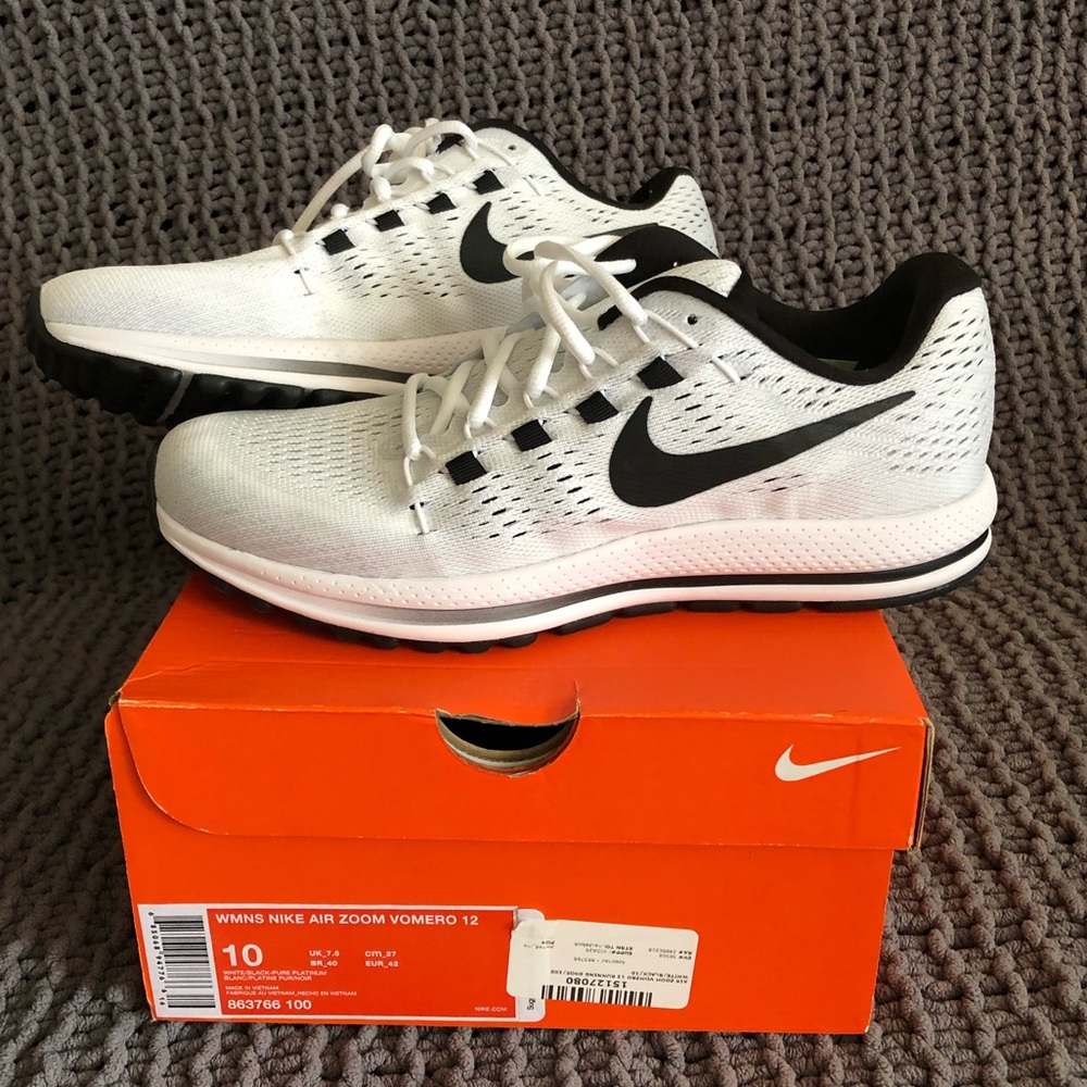 Nike Air Zoom Vomero 12 Sneakers